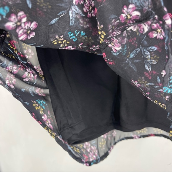 Bautees Floral Pattern Ruffle Sleeve Dress with Sheer Lace Yoke Size(12) - Picture 5 of 8